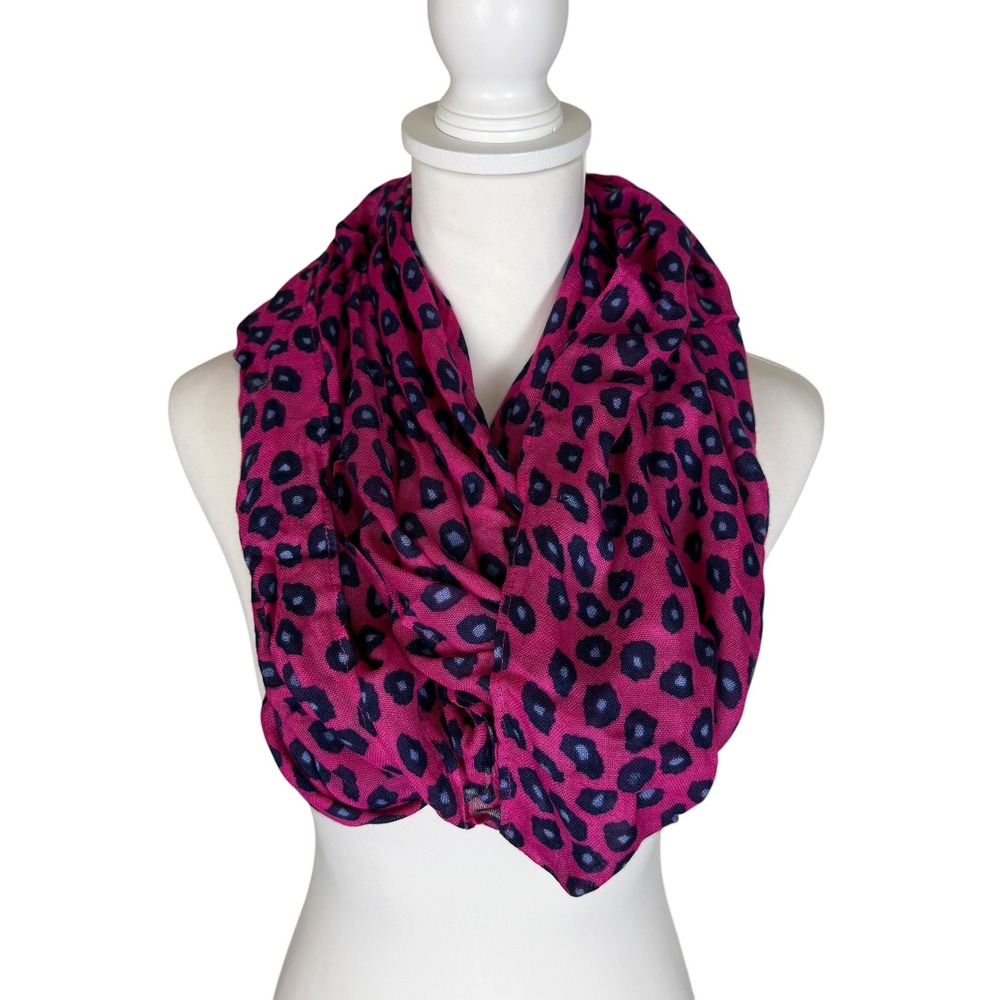 Lilly Pulitzer Pink Navy Blue Leopard Print Rayon Infinity Scarf Loop‎ Scarf